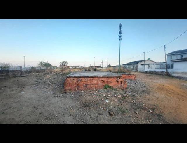 LAND FOR SALE IN REDFERN